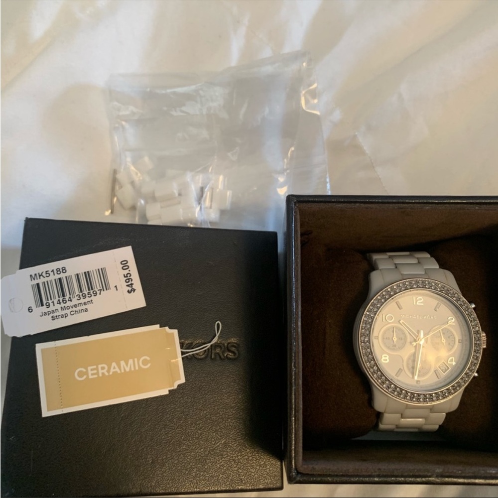 Michael Kors right ceramic watch - Picture 2 of 2